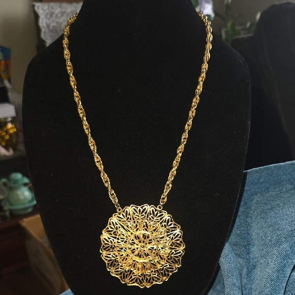 No Label Jewelry - Gold Filigree Medallion Necklace - Women Jewelry